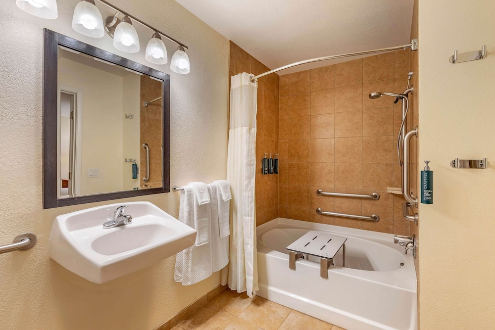 Hilton Vacation Club Desert Retreat Las Vegas — Hotel rooms in Las Vegas, Nevada