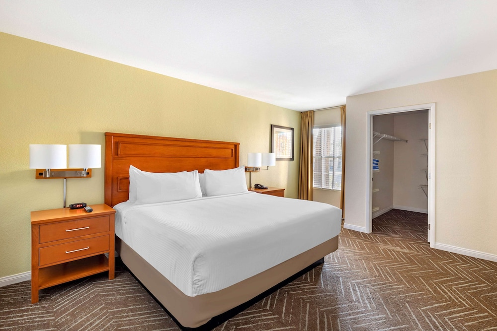 Hilton Vacation Club Desert Retreat Las Vegas — Hotel rooms in Las Vegas, Nevada