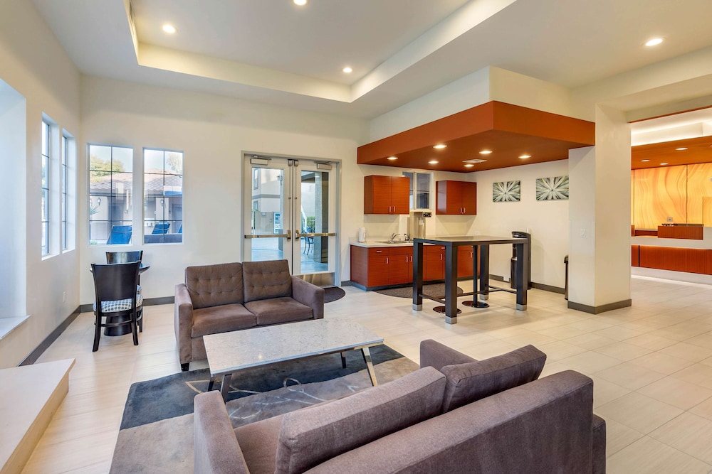 Hilton Vacation Club Desert Retreat Las Vegas — Hotel rooms in Las Vegas, Nevada