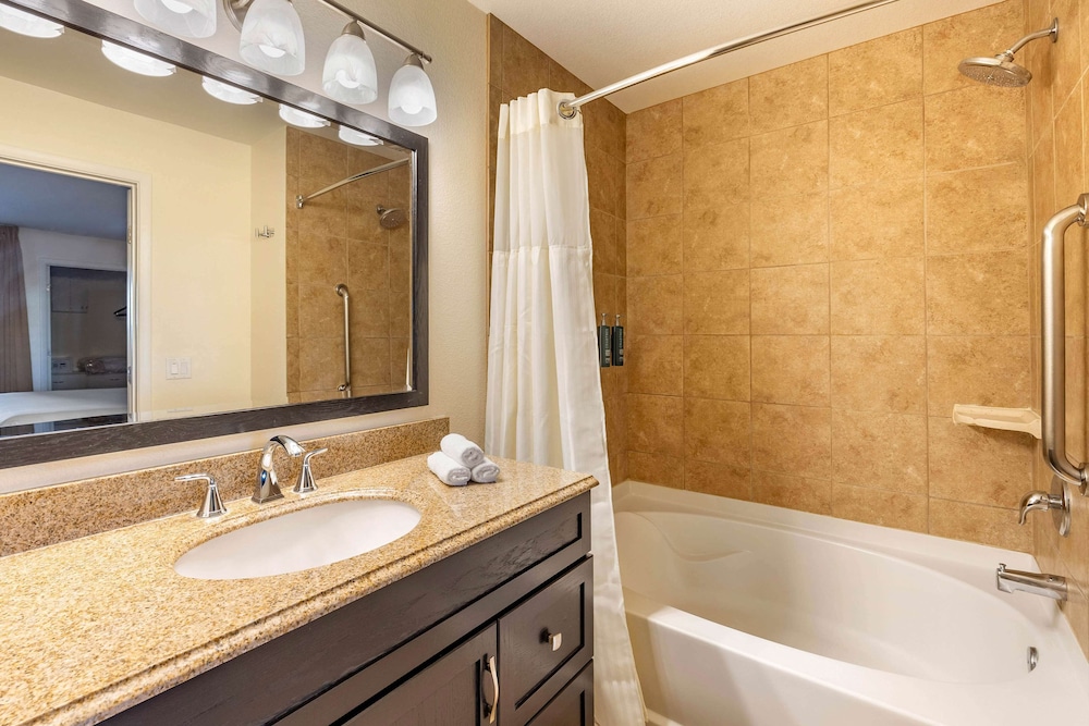 Hilton Vacation Club Desert Retreat Las Vegas — Hotel rooms in Las Vegas, Nevada