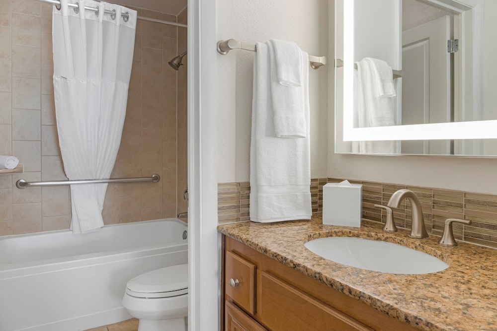 Desert Rose Resort - No Resort Fee — Hotel rooms in Las Vegas, Nevada