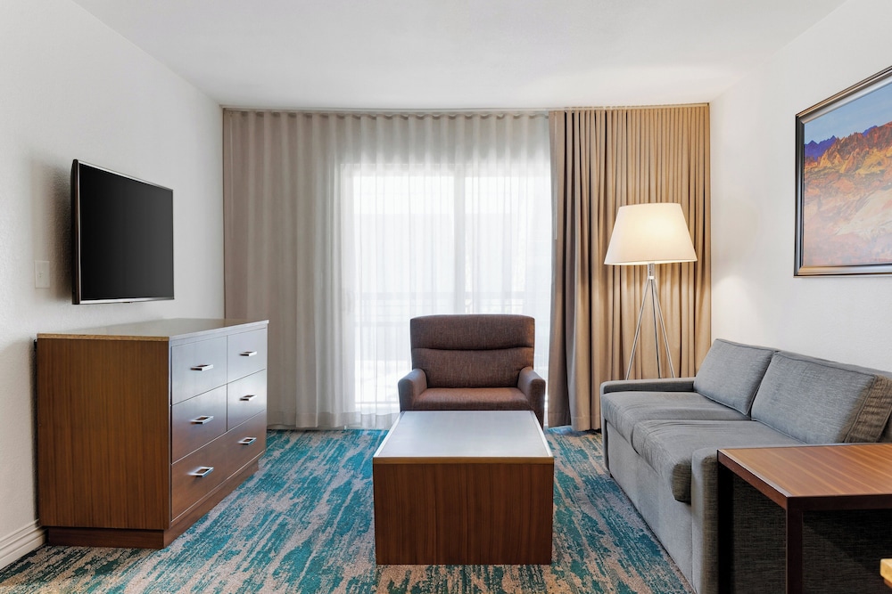 Desert Rose Resort - No Resort Fee — Hotel rooms in Las Vegas, Nevada