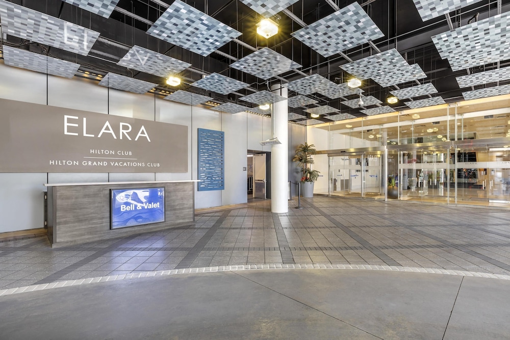 Hilton Grand Vacations Club Elara Center Strip Las Vegas — Hotel building in Las Vegas, Nevada