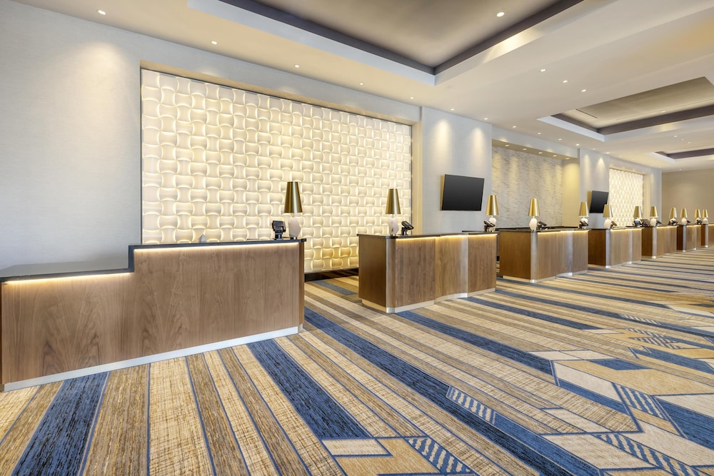 Hilton Grand Vacations Club Elara Center Strip Las Vegas — Hotel building in Las Vegas, Nevada