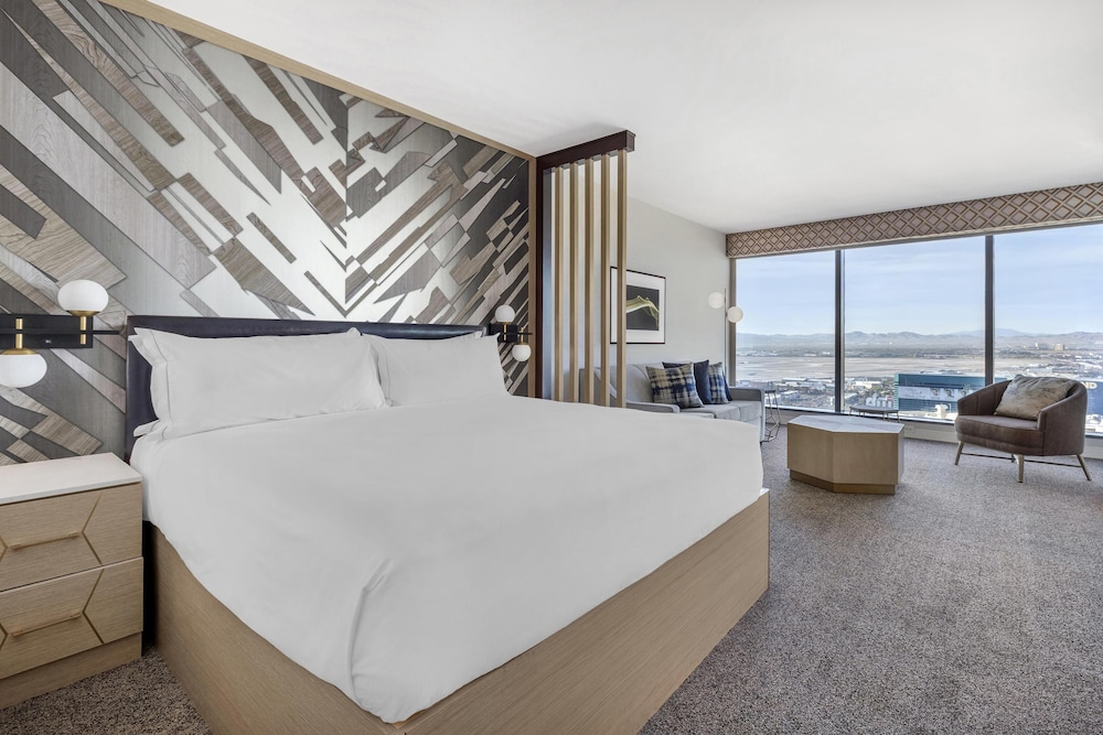 Hilton Grand Vacations Club Elara Center Strip Las Vegas — Hotel rooms in Las Vegas, Nevada