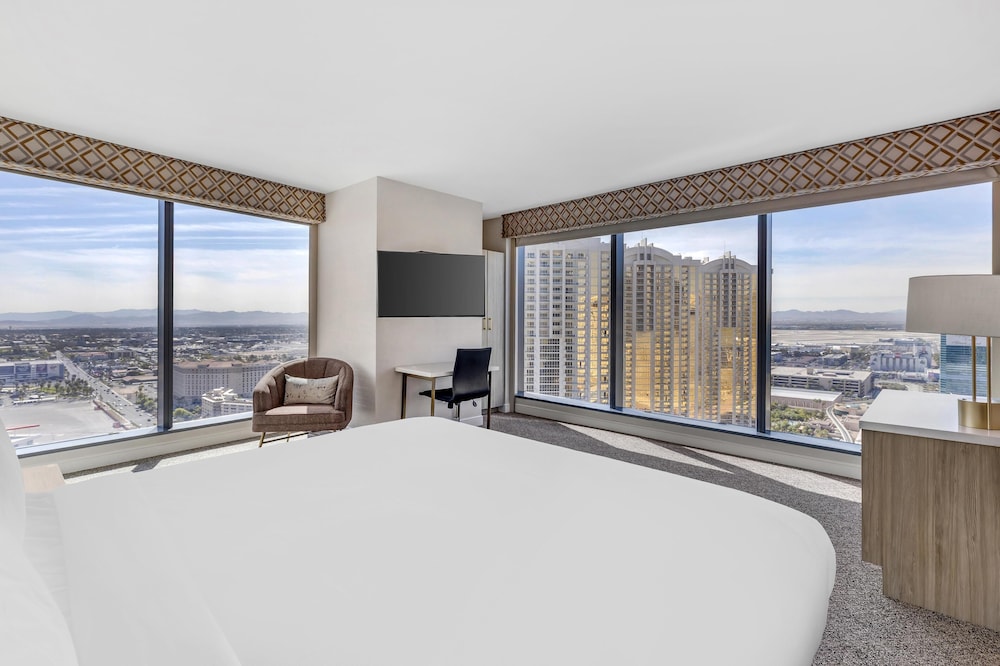 Hilton Grand Vacations Club Elara Center Strip Las Vegas — Hotel rooms in Las Vegas, Nevada