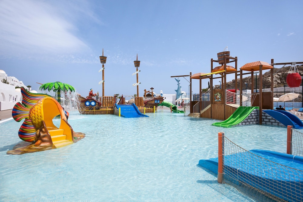 Apartamentos Best Club Pueblo Indalo — Attractions for children in Mojacar, Andalusia