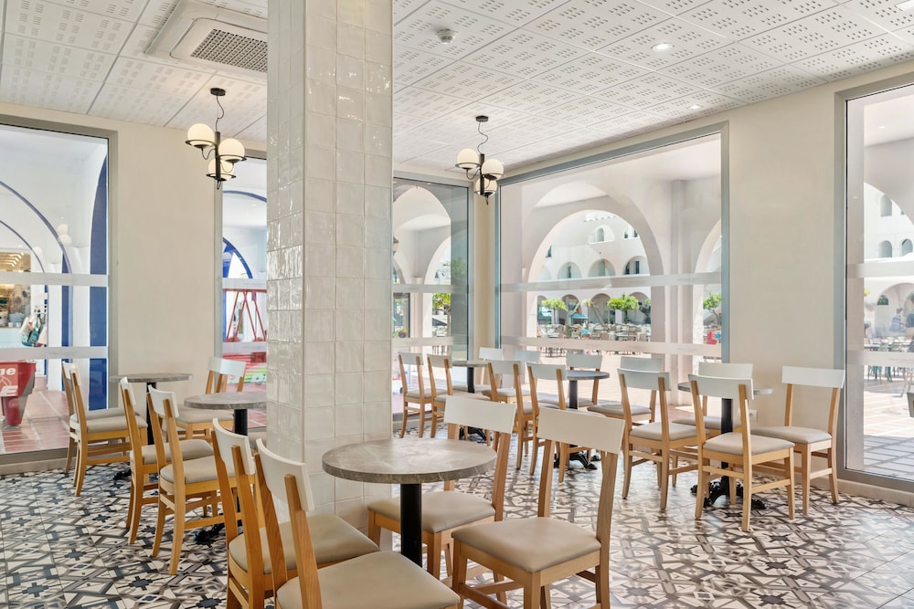 Apartamentos Best Club Pueblo Indalo — Restaurant & bars in Mojacar, Andalusia