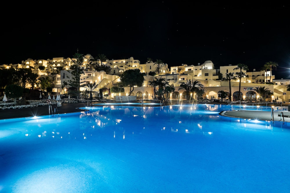 Apartamentos Best Club Pueblo Indalo — Swimming pool in Mojacar, Andalusia