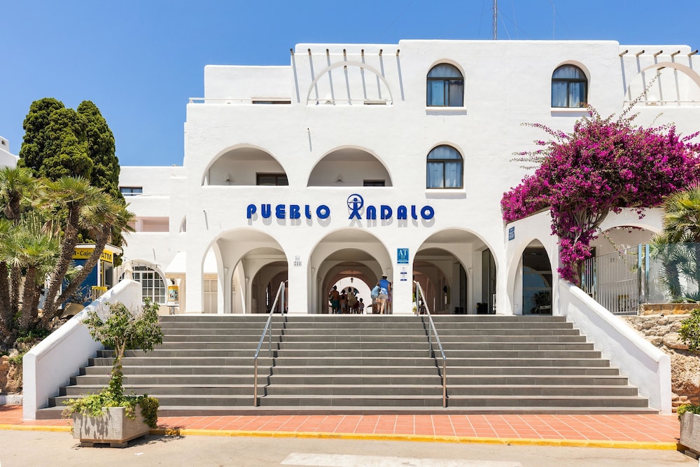 Apartamentos Best Club Pueblo Indalo — Hotel building in Mojacar, Andalusia