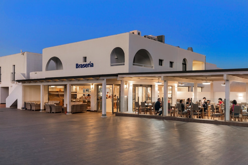 Apartamentos Best Club Pueblo Indalo — Restaurant & bars in Mojacar, Andalusia