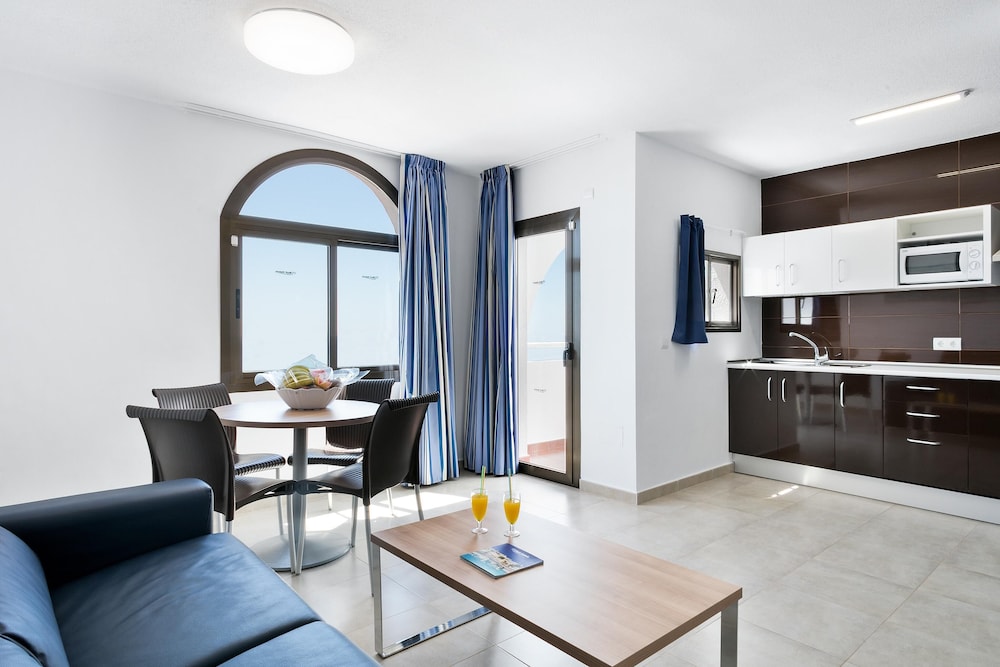 Apartamentos Best Club Pueblo Indalo — Hotel rooms in Mojacar, Andalusia