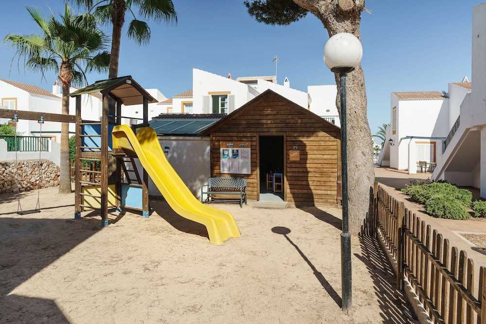 AluaSun Lago Park - Hyatt Inclusive Collection — Attractions for children in Cala'n Bosch, Balearic Islands