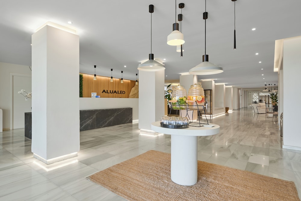 Alua Leo - Hyatt Inclusive Collection — Hotel building in Playa de Palma, Balearic Islands
