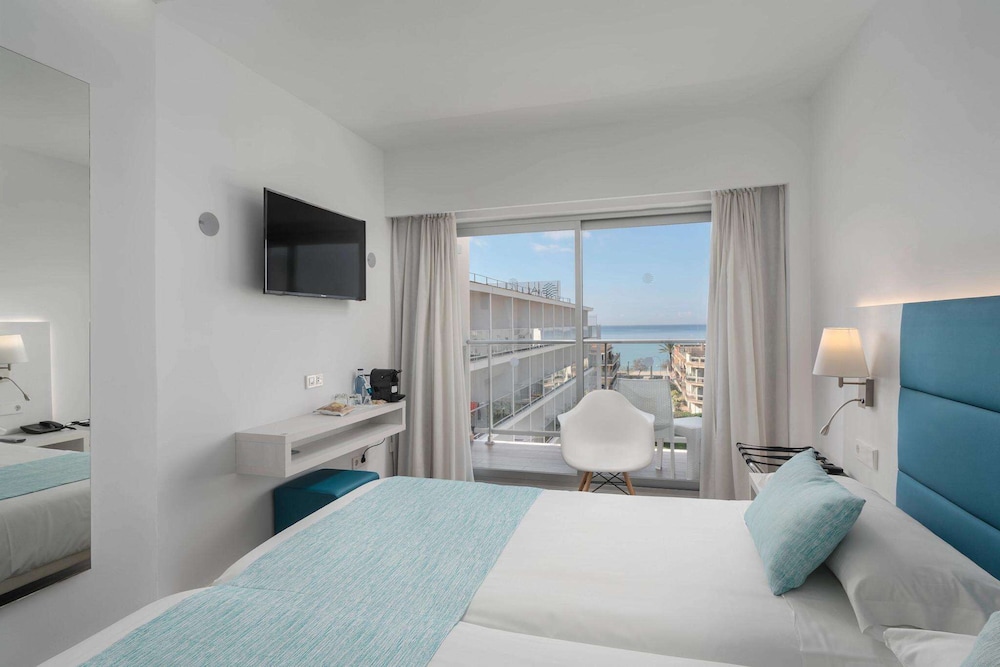Alua Leo - Hyatt Inclusive Collection — Hotel rooms in Playa de Palma, Balearic Islands