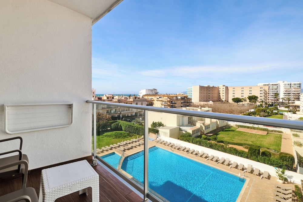 Alua Leo - Hyatt Inclusive Collection — Swimming pool in Playa de Palma, Balearic Islands