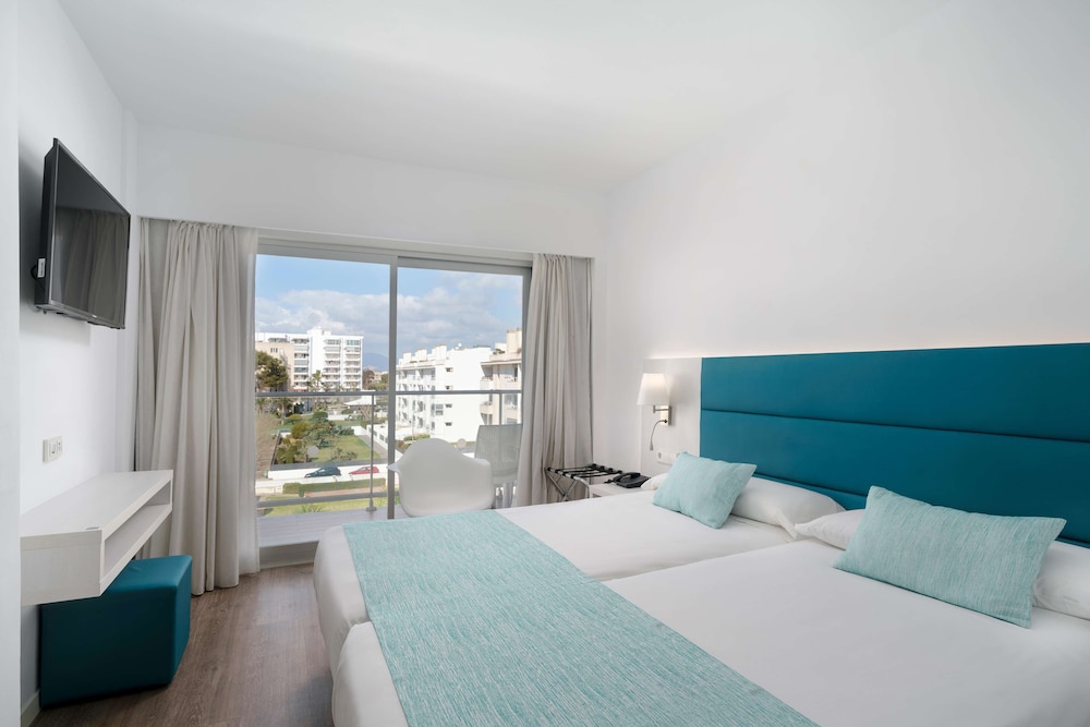 Alua Leo - Hyatt Inclusive Collection — Hotel rooms in Playa de Palma, Balearic Islands