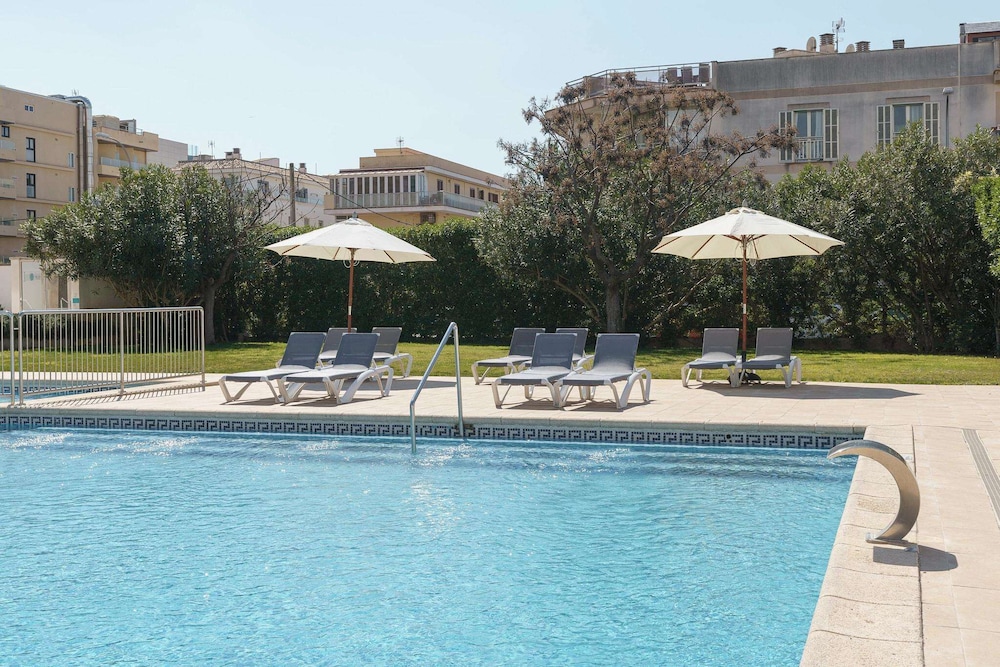 Alua Leo - Hyatt Inclusive Collection — Swimming pool in Playa de Palma, Balearic Islands