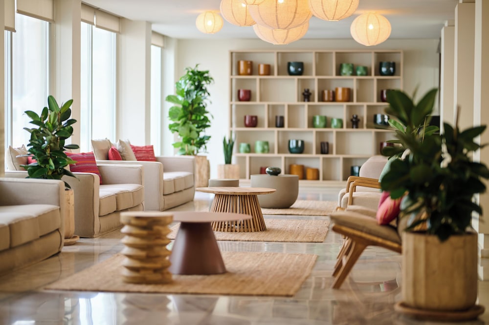 Alua Leo - Hyatt Inclusive Collection — Restaurant & bars in Playa de Palma, Balearic Islands