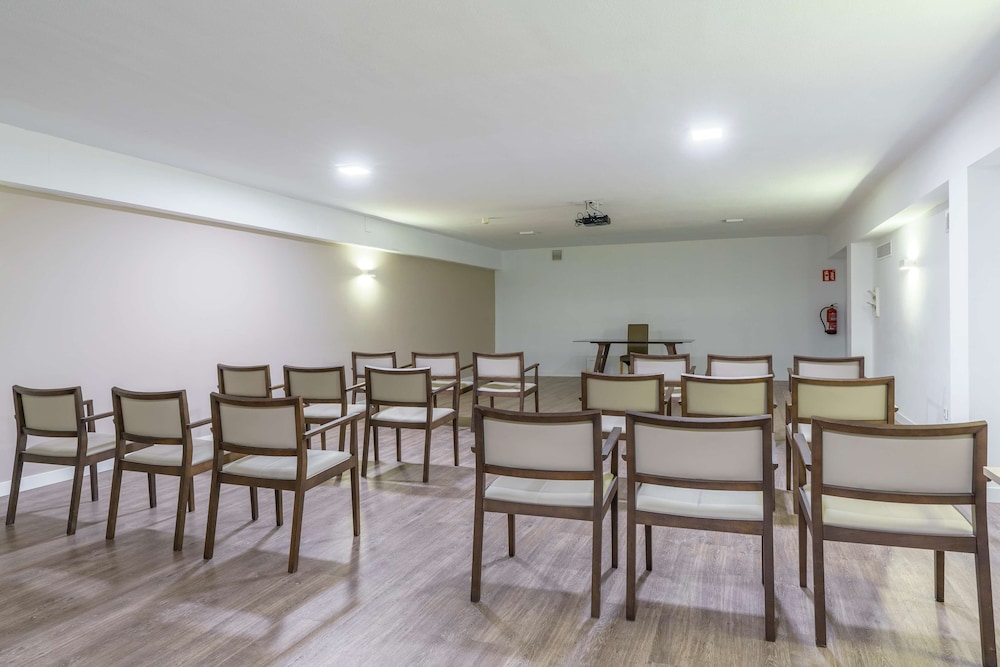 Alua Leo - Hyatt Inclusive Collection — Hotel building in Playa de Palma, Balearic Islands