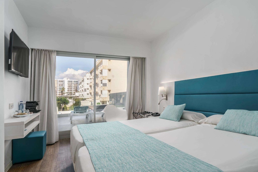 Alua Leo - Hyatt Inclusive Collection — Hotel rooms in Playa de Palma, Balearic Islands