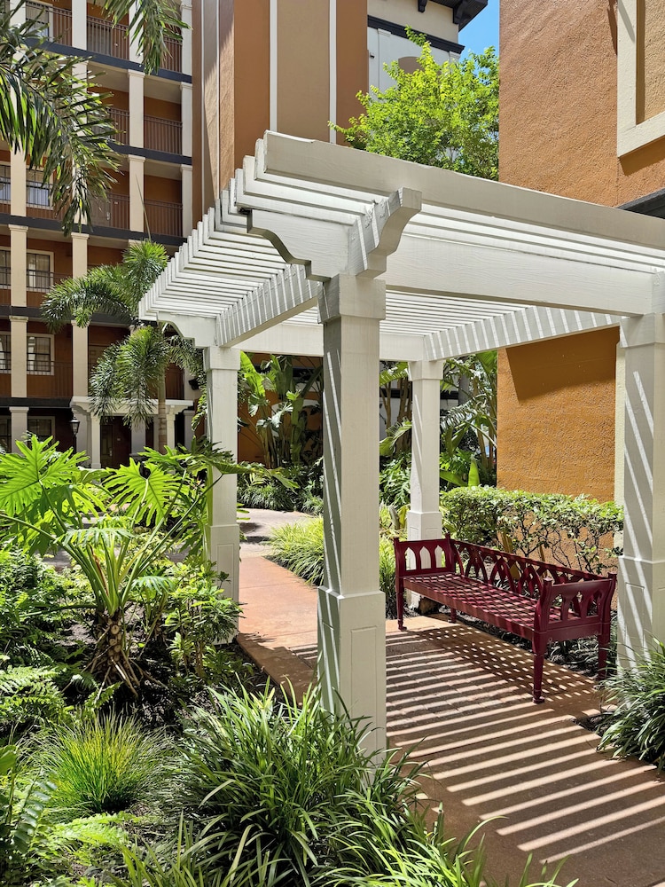 Floridays Resort Orlando — Hotel building in Orlando, Florida