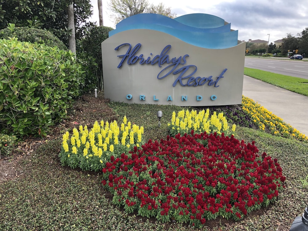 Floridays Resort Orlando — Hotel building in Orlando, Florida