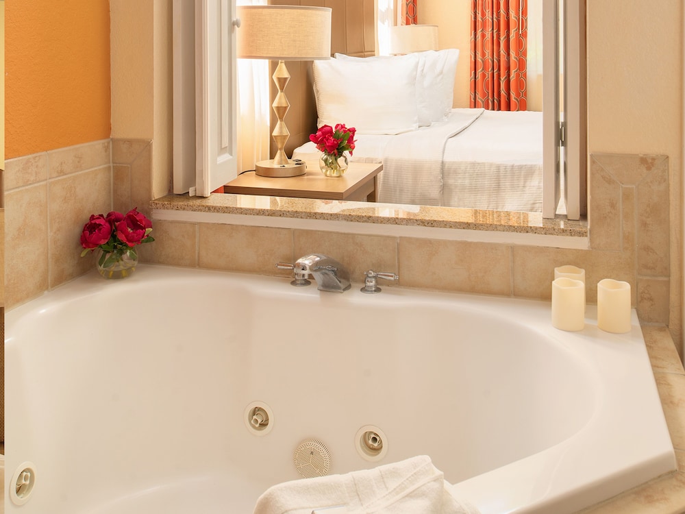 Floridays Resort Orlando — Hotel rooms in Orlando, Florida
