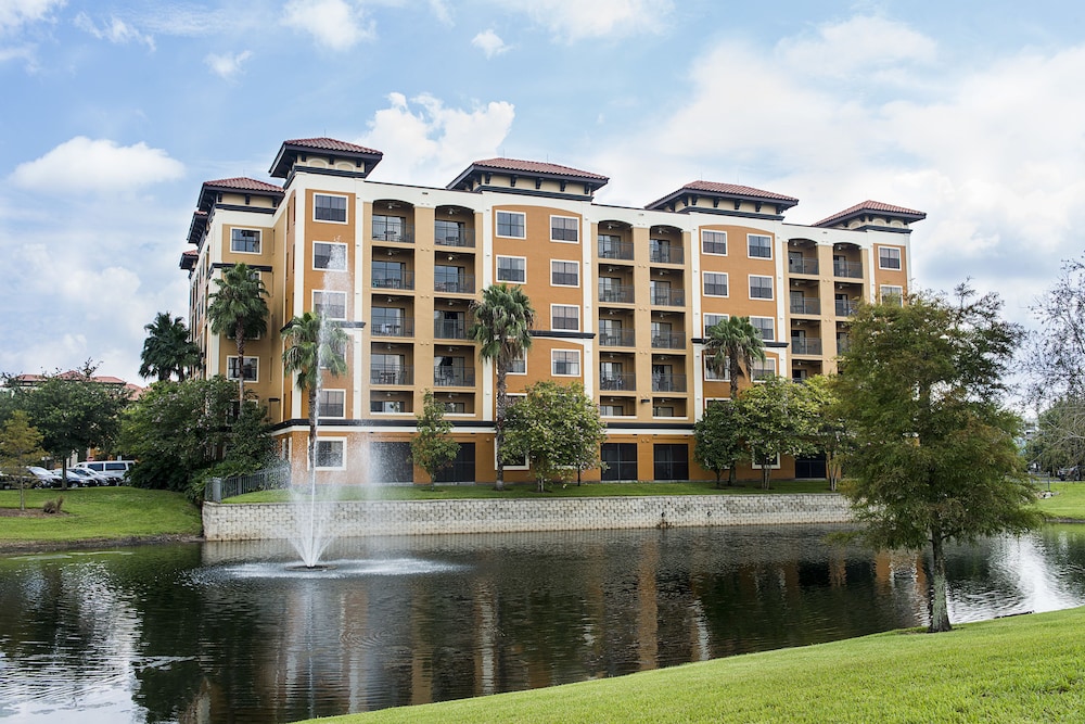Floridays Resort Orlando — Hotel building in Orlando, Florida