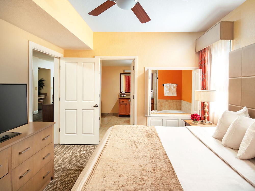 Floridays Resort Orlando — Hotel rooms in Orlando, Florida