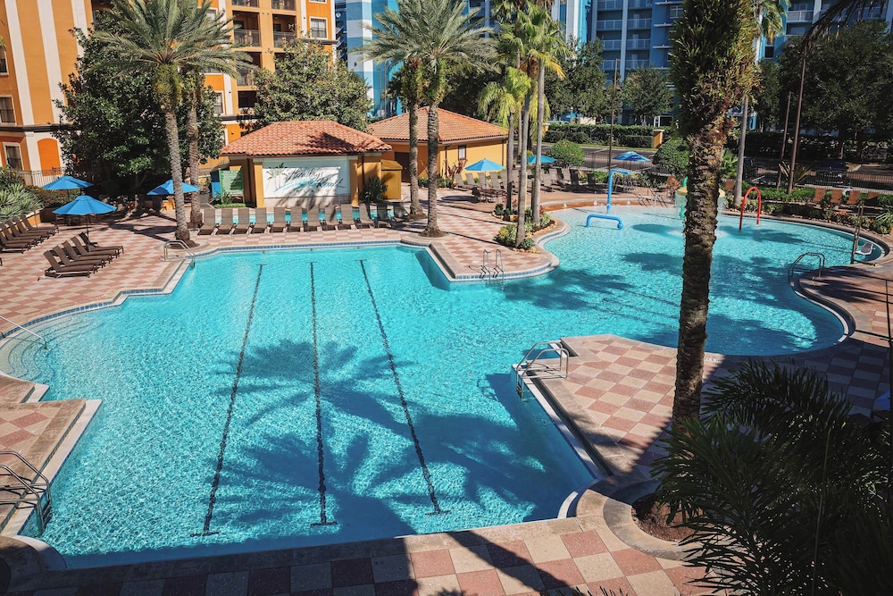 Floridays Resort Orlando — Swimming pool in Orlando, Florida