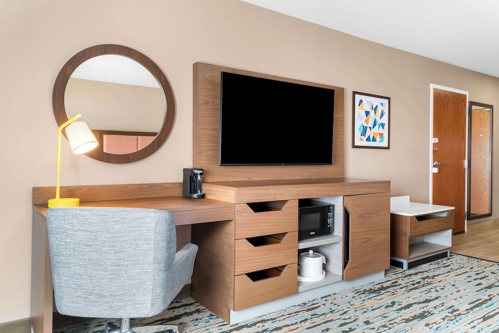 Hampton Inn Detroit/Auburn Hills-North — Hotel rooms in Auburn Hills, Michigan
