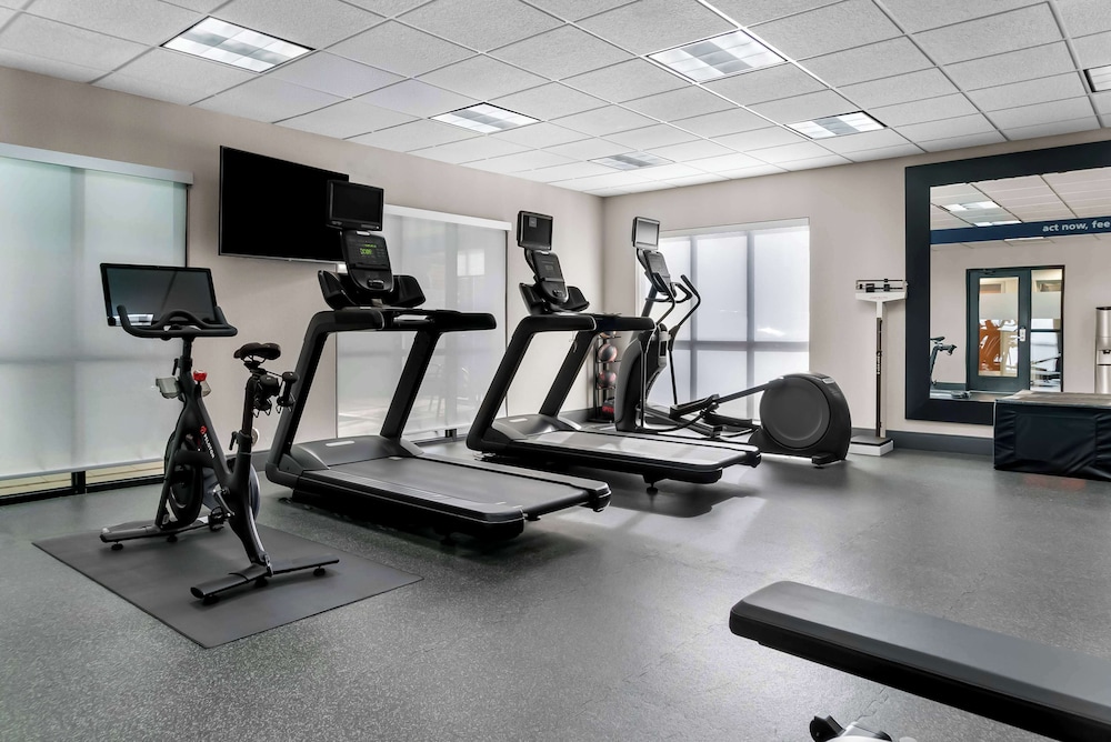 Hampton Inn Detroit/Auburn Hills-North — Sports & recreation in Auburn Hills, Michigan