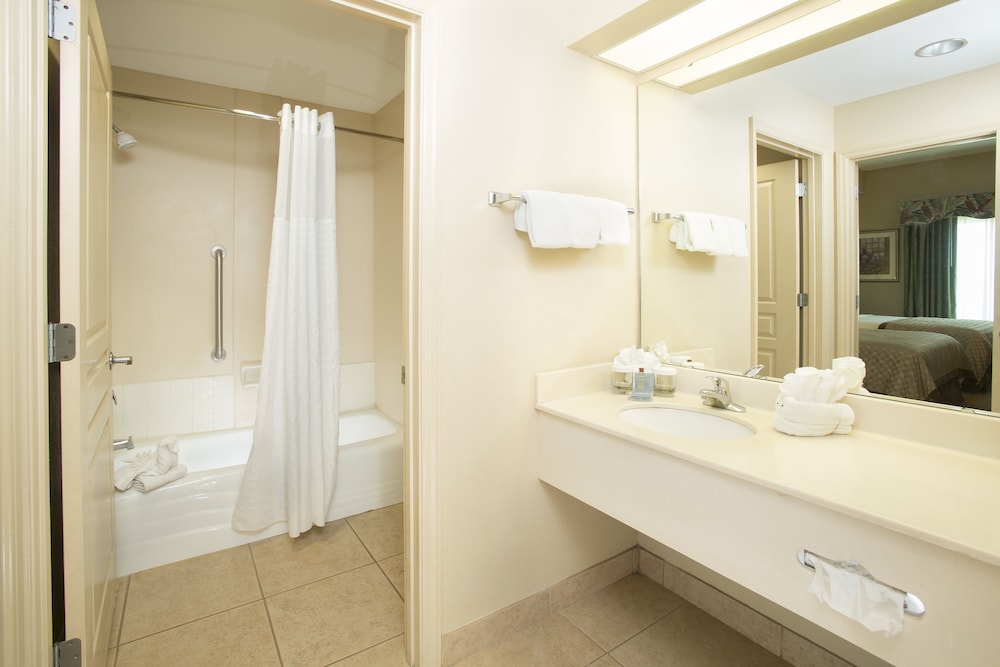 The Palms at 8303 - Lake Buena Vista — Hotel rooms in Orlando, Florida