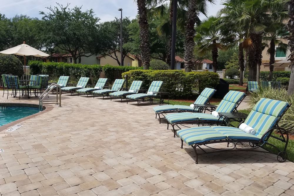 The Palms at 8303 - Lake Buena Vista — Swimming pool in Orlando, Florida