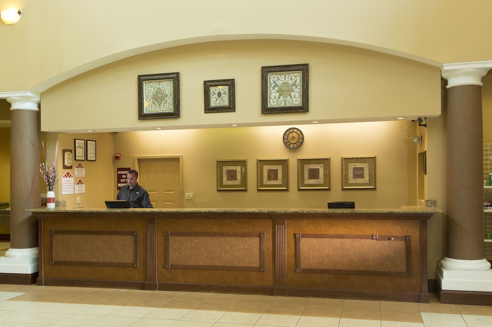 The Palms at 8303 - Lake Buena Vista — Hotel building in Orlando, Florida
