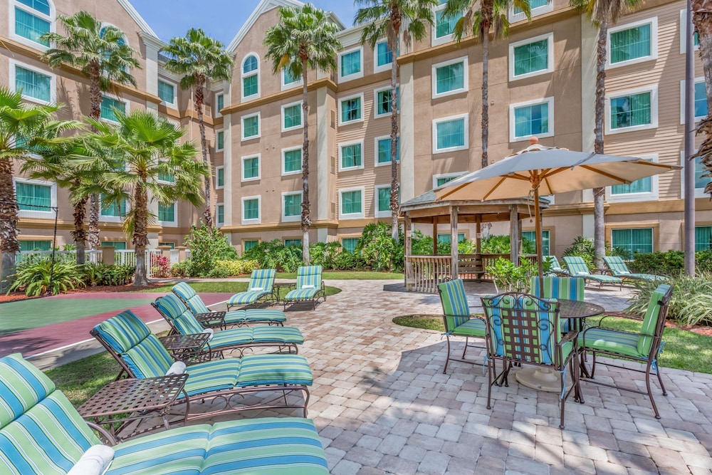 The Palms at 8303 - Lake Buena Vista — Hotel building in Orlando, Florida