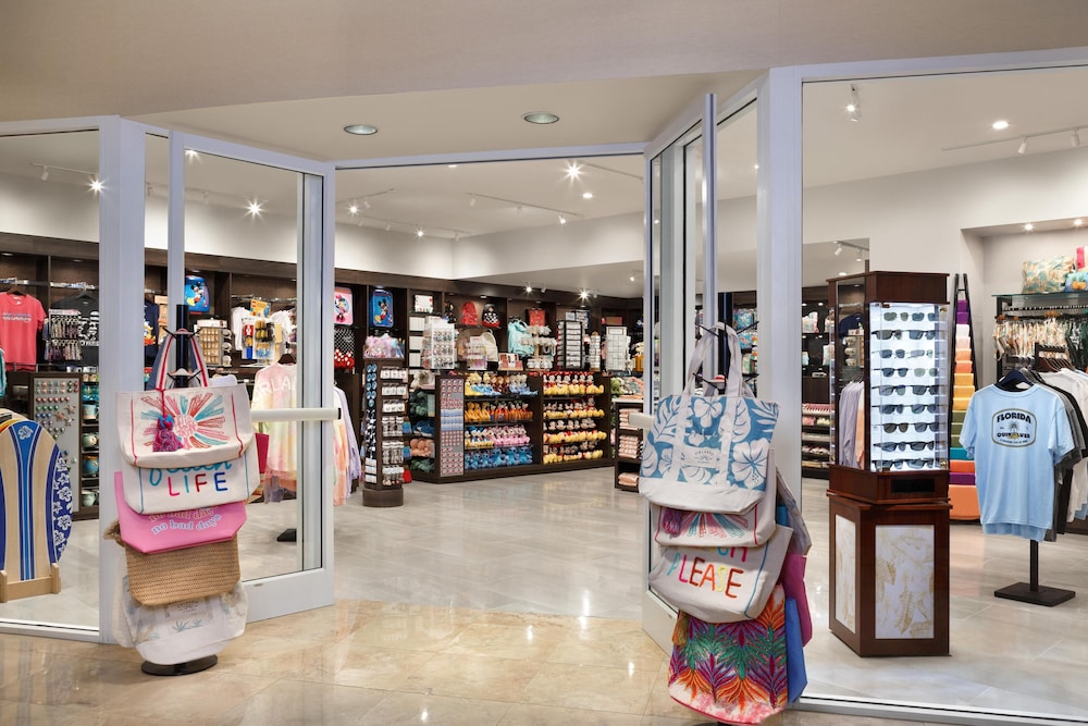 Hilton Orlando Lake Buena Vista - Disney Springs® Area — Hotel building in Lake Buena Vista, Florida