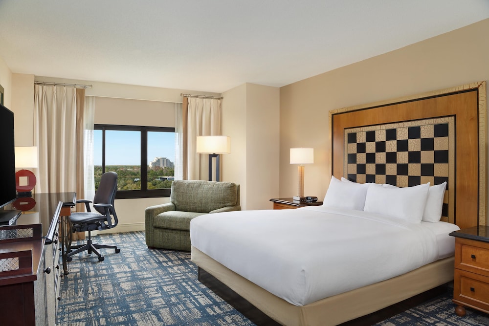 Hilton Orlando Lake Buena Vista - Disney Springs® Area — Hotel rooms in Lake Buena Vista, Florida