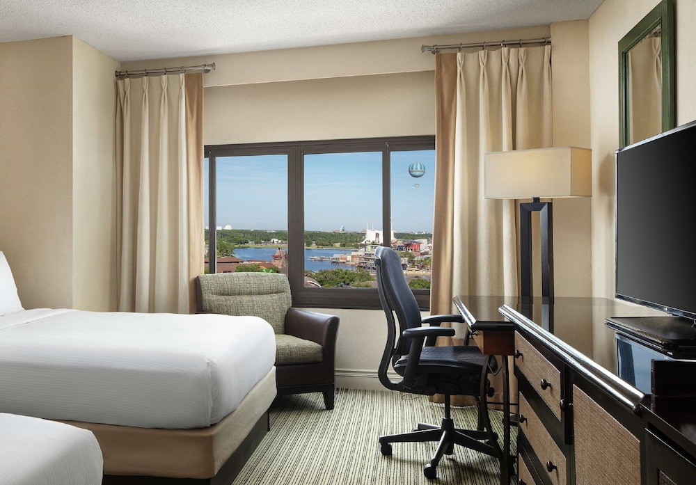 Hilton Orlando Lake Buena Vista - Disney Springs® Area — Hotel rooms in Lake Buena Vista, Florida