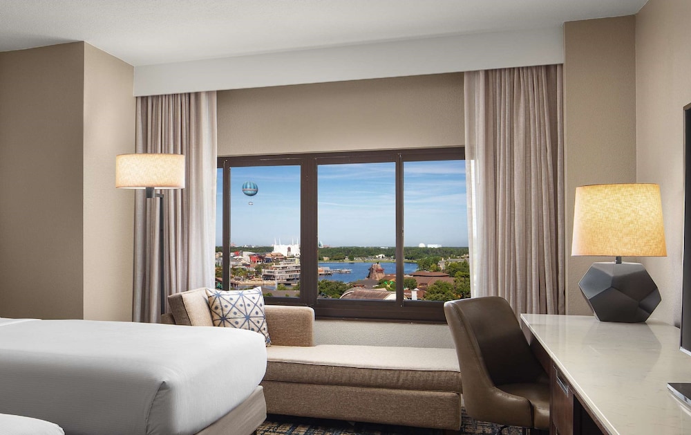 Hilton Orlando Lake Buena Vista - Disney Springs® Area — Hotel rooms in Lake Buena Vista, Florida