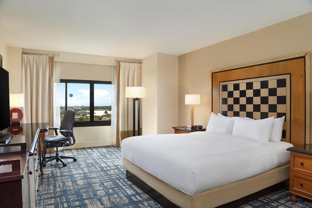 Hilton Orlando Lake Buena Vista - Disney Springs® Area — Hotel rooms in Lake Buena Vista, Florida