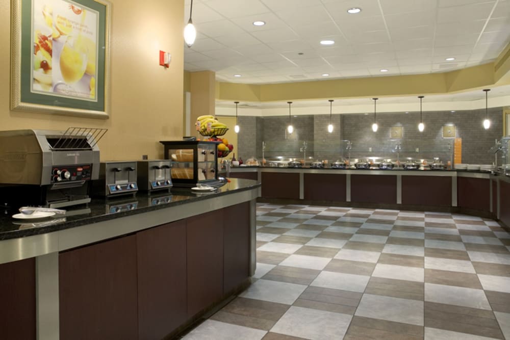 Hilton Orlando Lake Buena Vista - Disney Springs® Area — Restaurant & bars in Lake Buena Vista, Florida