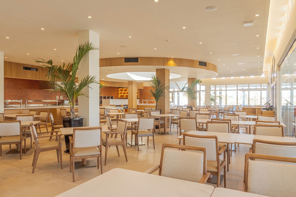 Hapimag Resort Albufeira — Restaurant & bars in Albufeira, Faro