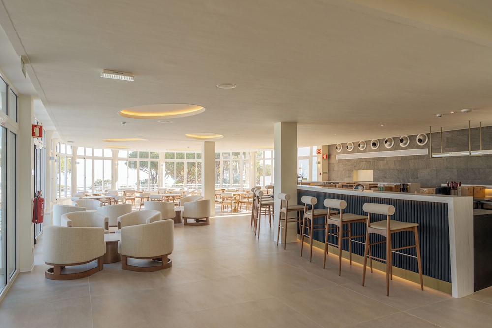 Hapimag Resort Albufeira — Restaurant & bars in Albufeira, Faro