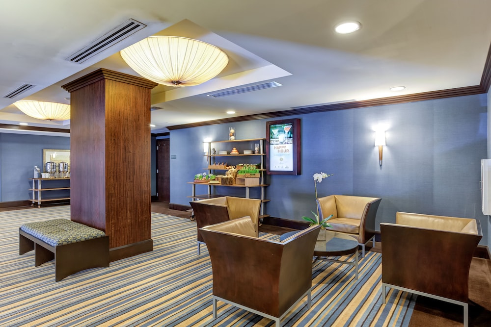 Beach House Fort Lauderdale, a Hilton Resort — Restaurant & bars in Fort Lauderdale, Florida