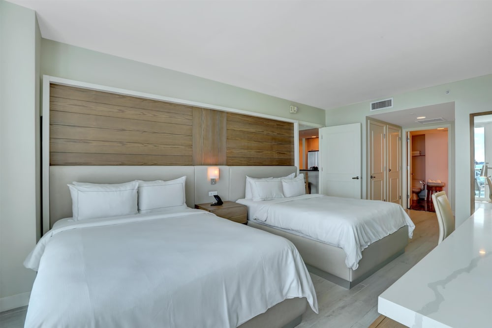 Beach House Fort Lauderdale, a Hilton Resort — Hotel rooms in Fort Lauderdale, Florida