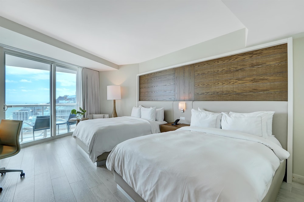 Beach House Fort Lauderdale, a Hilton Resort — Hotel rooms in Fort Lauderdale, Florida