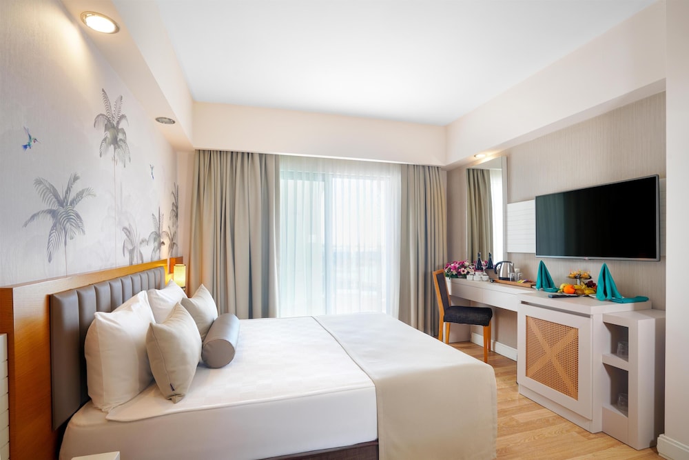 Side Aluna Hotel — Hotel rooms in Side