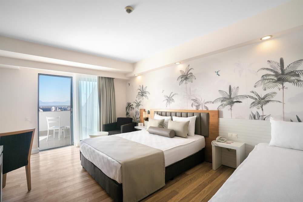 Side Aluna Hotel — Hotel rooms in Side
